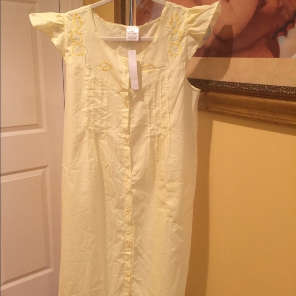 Pj yellow top never worn