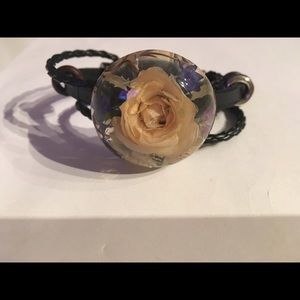 Gorgeous leather bracelet with real dry flowers