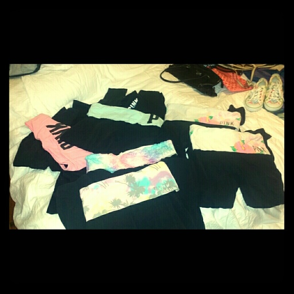 Lots of VS PINK leggings an crop.