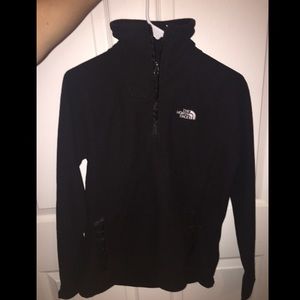 Black north face jacket