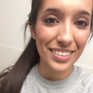 Meet your Posher, Kiana