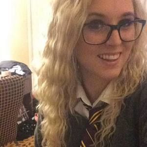 Meet your Posher, Ashley