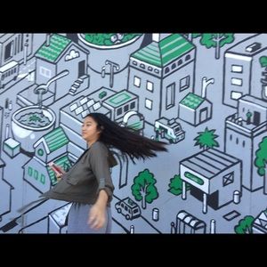 Meet your Posher, Lena