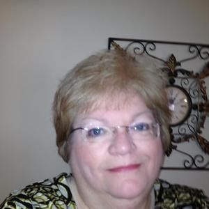 Meet your Posher, Lola