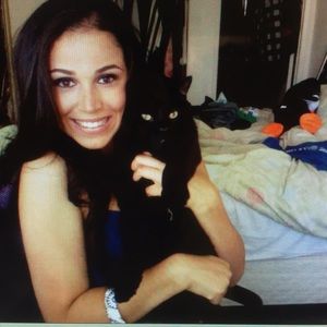 Meet your Posher, Hanan