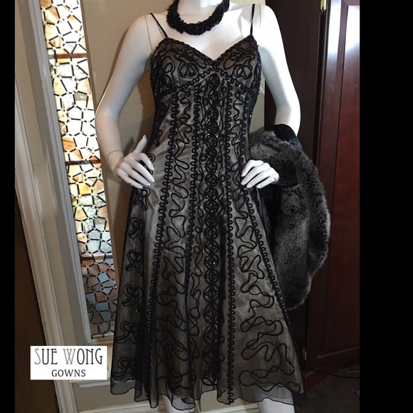 Amazing Sue Wong Beaded Gown Nocturne Collection - Picture 2 of 4