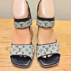 Vintage Louis Vuitton Navy Blue Monogram Heels Sz9