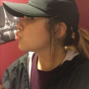 Meet your Posher, Lorena