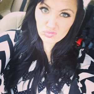 Meet your Posher, Devyn