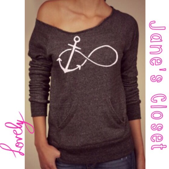Scoop Neck Long Sleeve