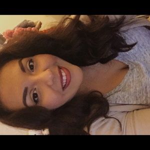 Meet your Posher, Daniela