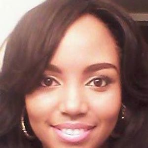 Meet your Posher, Raquel pauline