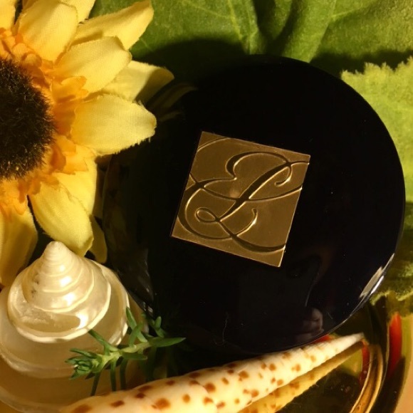 🎀Estée Lauder "Double Wear" Compact Powder🎀