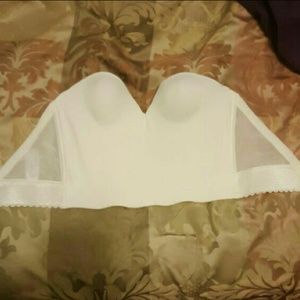 Low cut back cincher bra