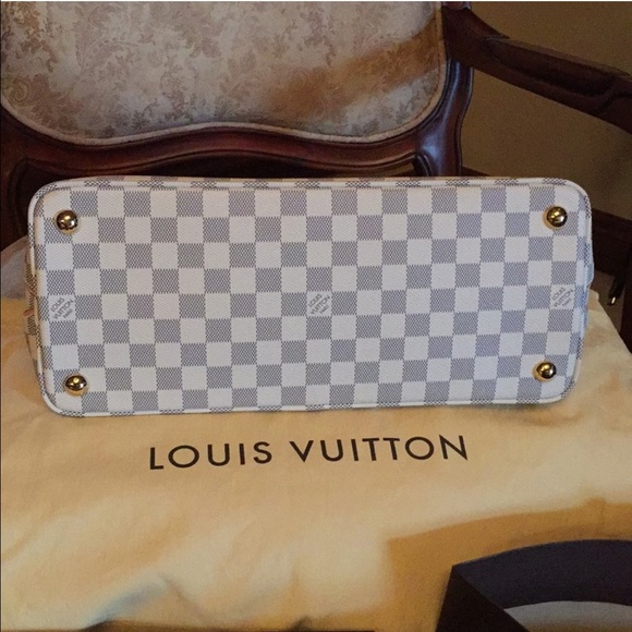 Louis Vuitton Calvi - Picture 4 of 4