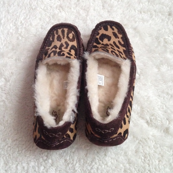 UGG Shoes - ❄️💯Auth UGG ANSLEY EXOTIC CHEETAH SLIPPER MOCC❄️