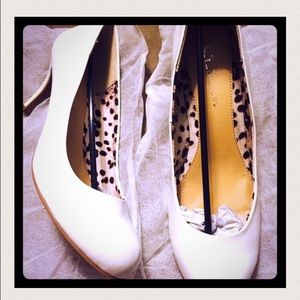 Price for Today Only! White pumps low heal