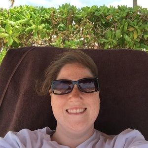 Meet your Posher, Lindsey