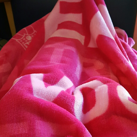 Meet your Posher, Charlotte