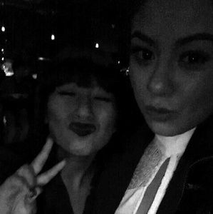 Meet your Posher, Iris