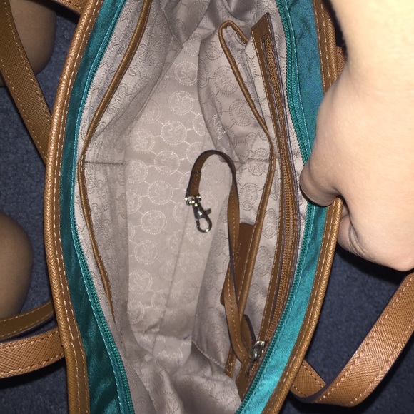 Michael Kors small tote - Picture 2 of 3