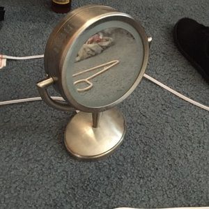 Light up make up mirror