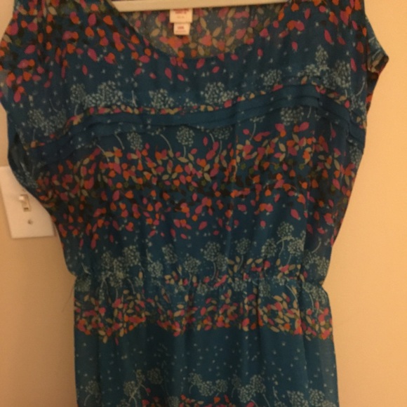 Multi colored leaf patterned dress