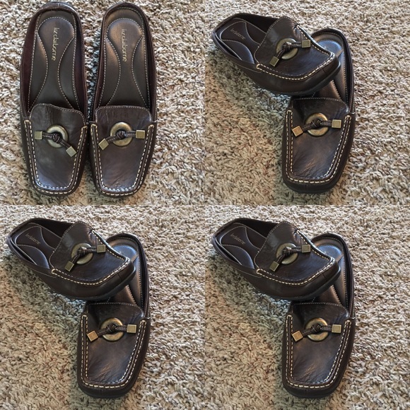 Closed toe dress shoes