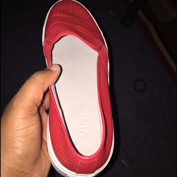 Vince leather slip-one