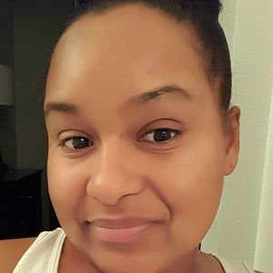 Meet your Posher, Jazmine