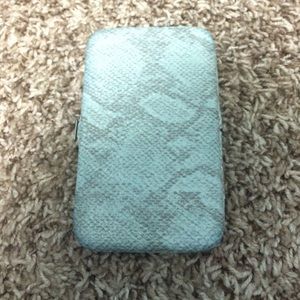 iPhone 4 "snake skin" wallet/case