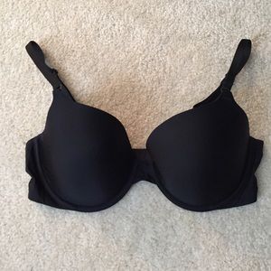 Victoria Secret Demi buste black bar. Like new 36D
