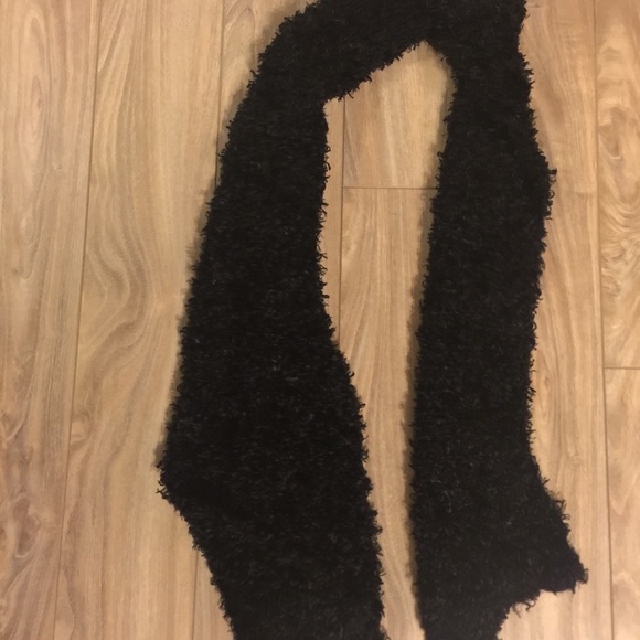 Black scarf
