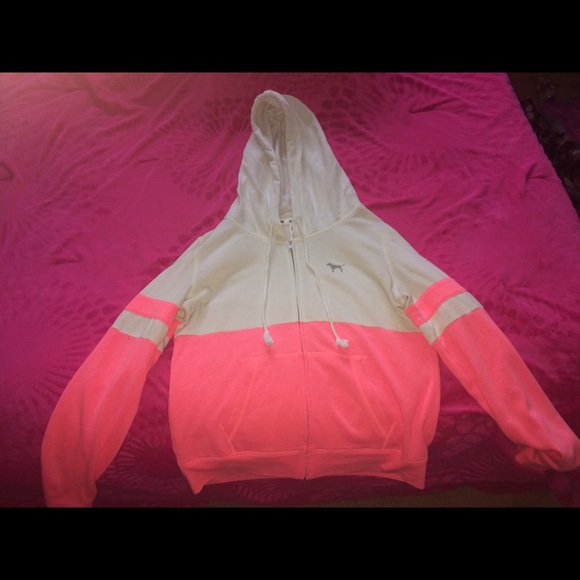 NWOT PINK sweatshirt!!!
