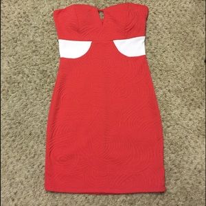 ✨Brand New✨ Strapless Dress 🔸open to offers