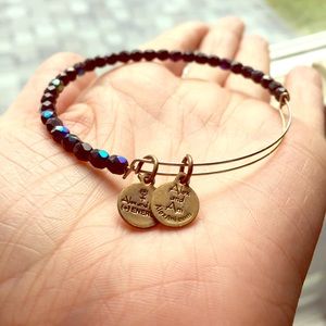 Alex & Ani black beaded bracelet USED❣