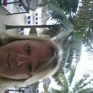 Meet your Posher, Peggy