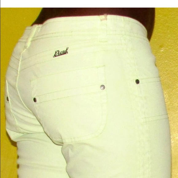 Diesel authentic retail $170 size 30 yellow