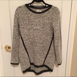 Lou & Grey Sweaters - PRICE DROP‼️ Black and Grey Sweater Lou & Grey Sweaters - PRICE DROP‼️ Black and Grey Sweater