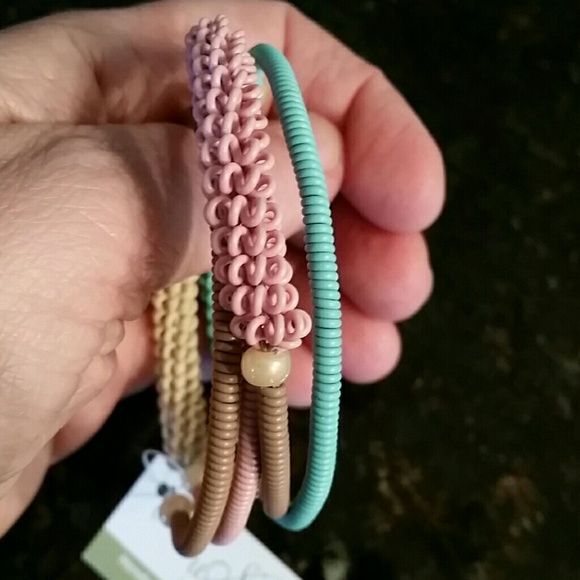 Wrap around bracelet made in South Africa - Picture 4 of 4