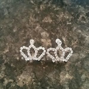 Sliver crown ear rings