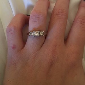 Kay's 3 stone diamond ring