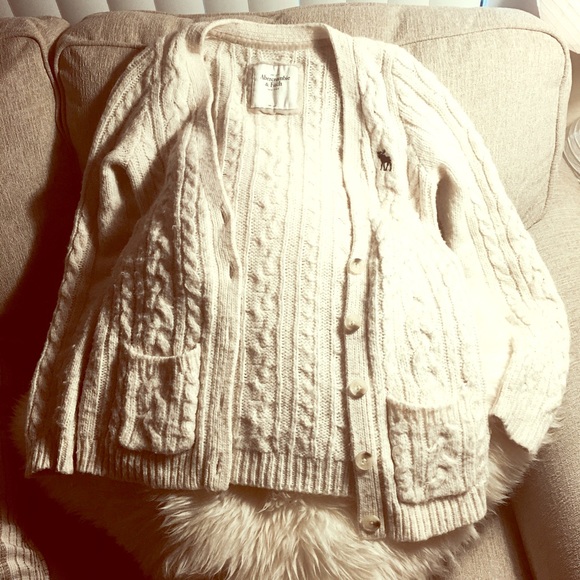 🕊A&F Sweater!❤️❤️❤️