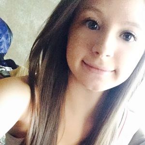 Meet your Posher, Rebecca