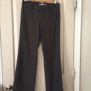 Ladies trousers/slacks