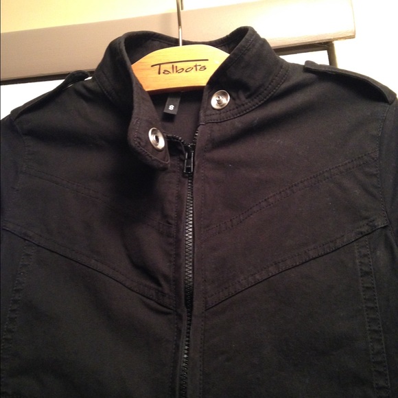 Jacket - Picture 2 of 4