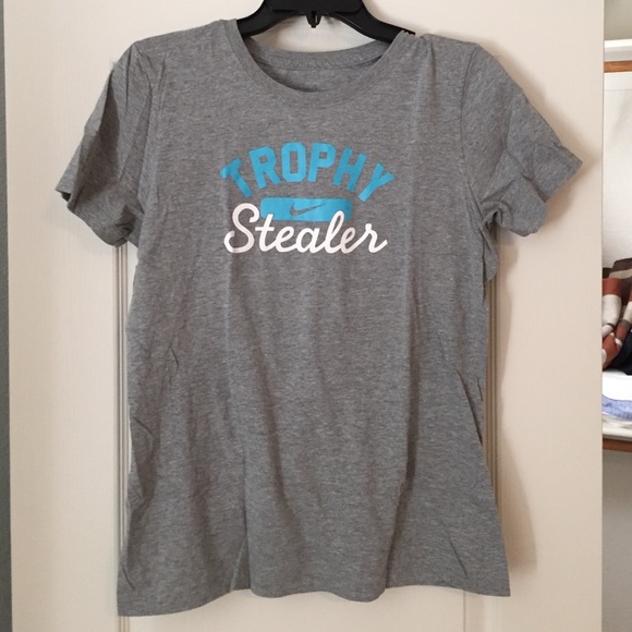 Women's XL Nike slim Tshirt