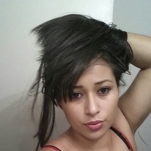 Meet your Posher, Imelda