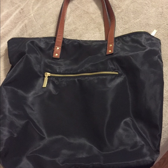 Old navy hand bag