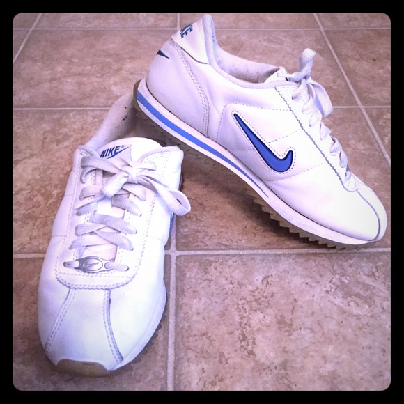 nike cortez women's sneakers